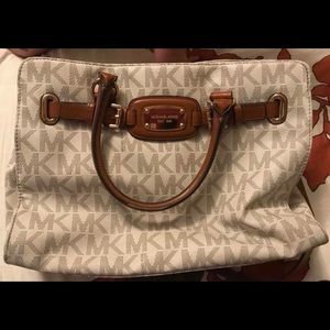 Michael Kors purse